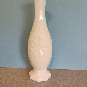 Indiana Glass Vintage Milk Glass Starburst Pattern Vase